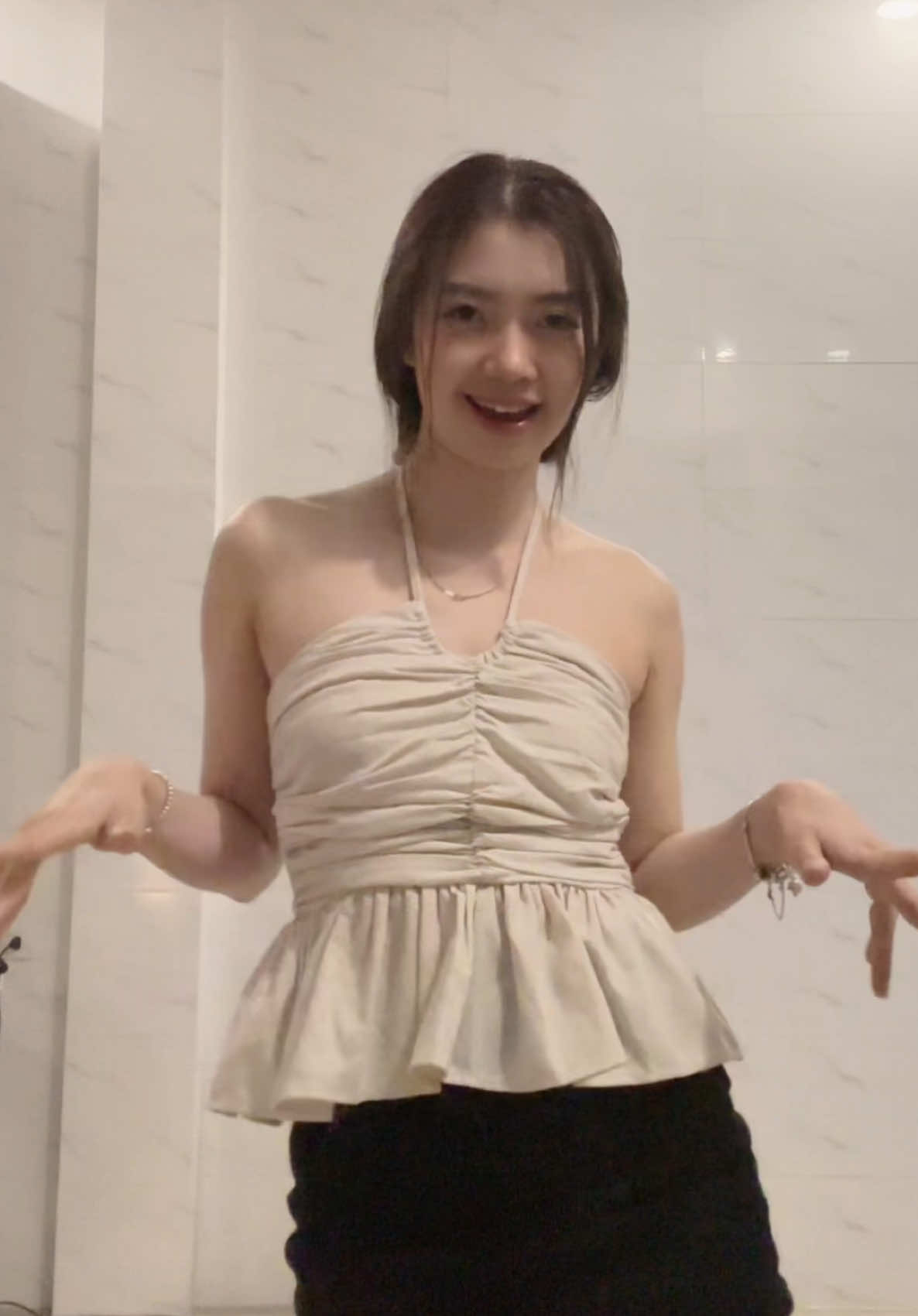 Đường tương lai dù lắm chông gai