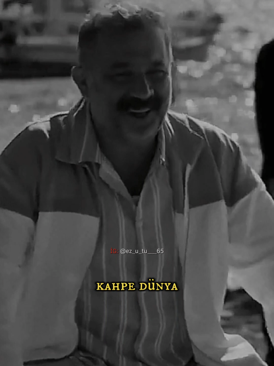 bi bakmışsın düşman olduk ya..🍂 . . #keşfet #fyp  . . #ez_u_tu___65 #tik_tok  . . #keşfetteyi̇z  . . #reels #reelsinstagram 