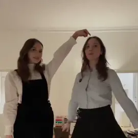 #LAUFEY & #JUNIA | the quality is so bad i know 😭😭/ our divass 💋💋 @laufey @Junia #laufey #laufeylin #fyp #dontflop #foryoupage #viral #fypシ゚viral #junia #junialin #viralvideo 