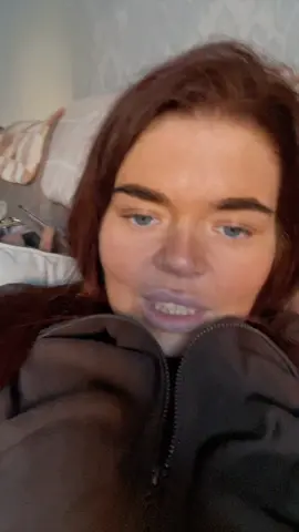 I am cold ALL the time!! I sit there shivering 😅#gastricsleevesurgery #weightloss #gastricsleevejourney #weighlosssurgery #gastricsleeve 