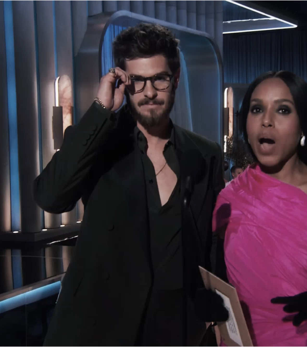 he knew what he was doing (also his glambot was so goofy i love him) ‣ cc • mine ‣ spc • vf.scenes ‣ dt • @evie✩ @mace @infectcd🧟‍♀️ @OANA 🕸️  tags • #andrewgarfield #andrewgarfieldedit  #andrewgarfieldtiktok