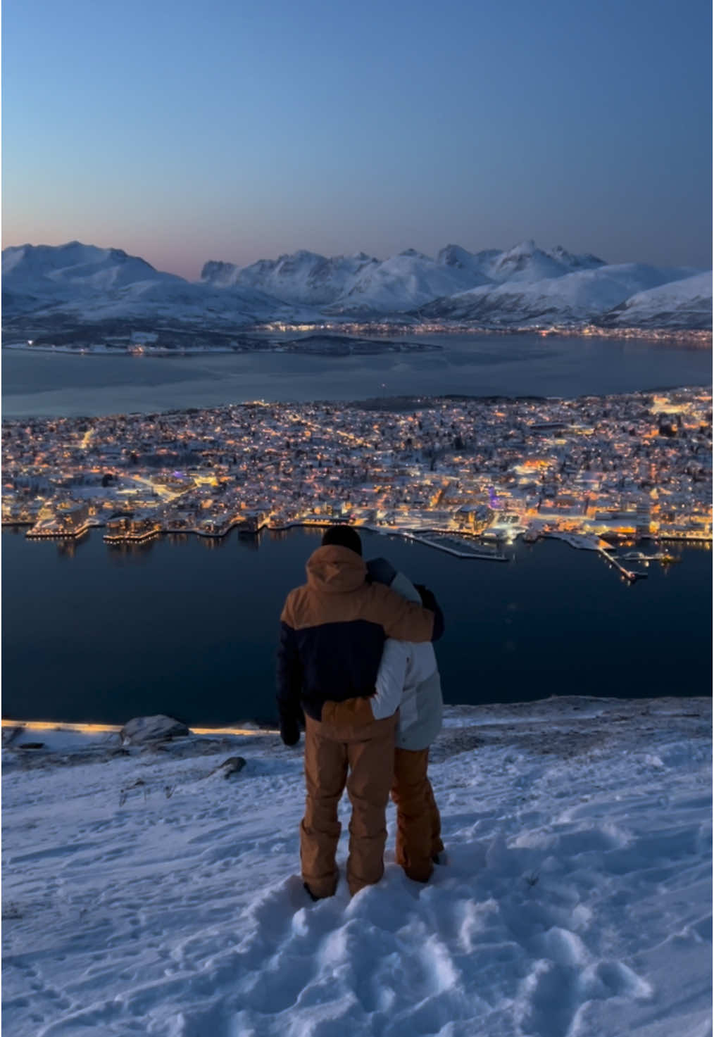 Tromsø, norway 🇳🇴 #view #winter #norway #sunset #withlove 