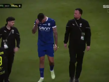 ميتروفيتش يغادر بسبب الإصابة💔 #اصابة #ميتروفيتش #الهلال #اكسبلوررر #اكسبلورexplore #اكسبلور_فولو #اكسبلور #تيم_fbi⚡ #تيك_توك #argentina #anime 