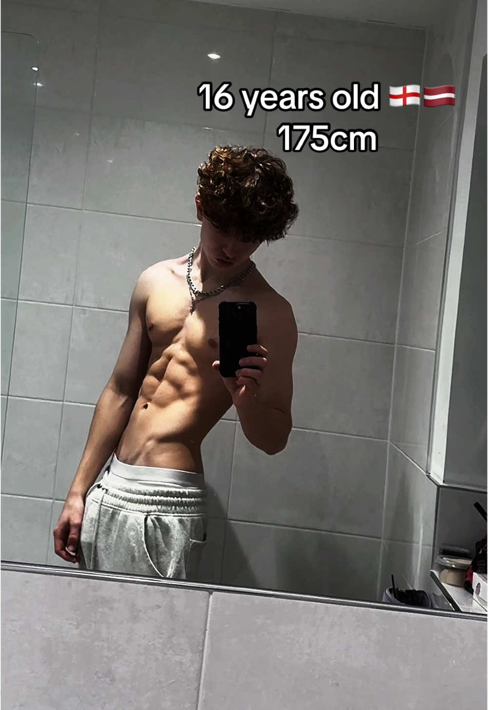 Doing a lean bulk  - Please follow ✅ and like ❤️ - Have a nice day 👍 - #gym #sweatwithsash #Fitness #motivation #positivity #davidlaid_motivation #looksmaxing #abs #sixpack #biceps #tik_tok 