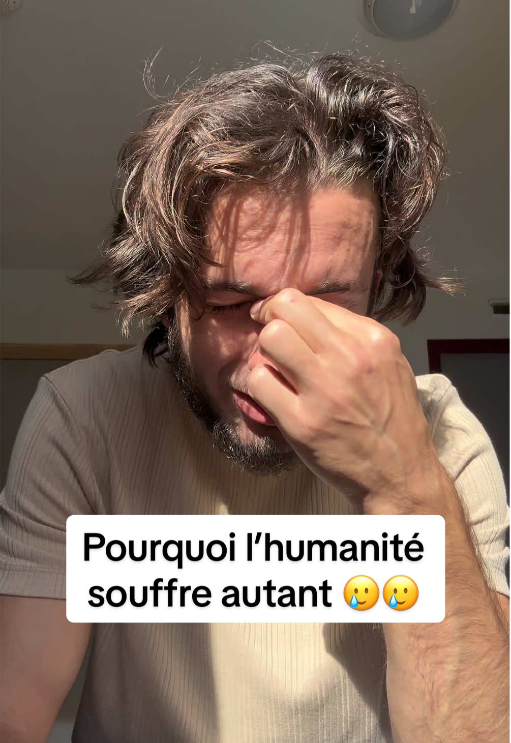 Priez et vous recevrez 👇🏼 ta vie est le résultat de tes croyances, même si tu ne crois pas à la loi d’attraction, elle agis, car tu fais partie de l’univers et de ses lois, même si tu crois que la gravité n’existe pas, tu es soumis à elle, peu importe ton avis sur le sujet, ça ne change RIEN. Ce qui change c’est de comprendre que « tu vois ce que tu crois et non l’inverse »; Les cartésiens croient UNIQUEMENT ce qu’ils voient et réfutent tout invisible ou subtil, donc la vie leur montre qu’ils ont raisons, telle est la loi d’attraction: la vie leur montre donc qu’il n’y a que la matière puisque c’est ce qu’ils croient… tu vois cela peut être une spirale négative comme positive. L’attraction te conforte dans tes croyances. Voici un hack pour le changer. Tu as 3 pouvoirs, graduellement, la pensée, la parole (et écriture), et l’action (la création la plus dense sur cette planète). Si veux changer rapidement change tes actions. Maintenant le piège dans cette loi universelle c’est que tes expériences découlent de tes croyances (éducation, religion, conditionnements, filtres, schémas parentaux, passé), mais que tes croyances découlent de tes expérience, OUI ! c’est le serpent qui se mort la queue. Sortir de la « matrice » c’est sorti de ce schéma de conscience collective, sortir de cette spirale, l’utiliser pour s’élever et pas pour se conforter dans nos croyances. C’est la deconstruction, le déconditionnement. C’est changer ses croyances; et la prière, les demandes, les mantra, les affirmations, ou je ne sais comment tu appelles ça permettent par l’affirmation, par la pensée, la parole (en écrivant) de changer ton point de vue et d’accepter de voir autre chose que la vie a de disponible pour toi. Cela va changer ton expérience puis tes croyances qui découlent d’elles même, et LA ! Tu utilise la spirale de façon bénéfique. N’as tu jamais eu une expérience nouvelle qui vient démonter toutes tes croyances sur un sujet ? Et après tu as réalisé que c’était maintenant ta nouvelle réalité ? que c’est devenu «  la norme » pour toi ? Lis ces livres, regarde la vidéo et screen les.  Pour les personnes avancées lisez « Osho intuition » ou « le secret de shambala » pour aller plus loin dans la manifestation magique du physique par le subtil. 