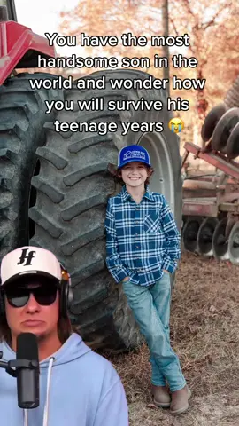 My boy 🤍 #mamasboy #meme #capcut #sons #memecut 