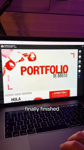 Después de mucha comedura de cabezaa y mucho curro, por fin he terminado mi portfolio 😊 espero que os guste  #portfolio #behance  #adobe #creative #graphicdesign #photography #audiovisual #creatividad #publicidad