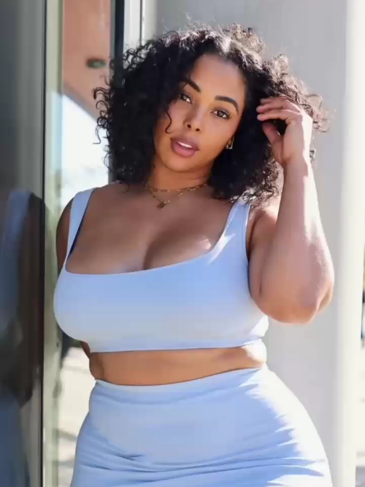 Tabria Yella 6 Feet Tall Plus Size Curvy Glamour Model Bio and lifestyle Recap  #foruyou #forupage #goviral #fyp #BeautifulCurvyModel  #TabriaYella #6FeetTall #plussizecurvy  #GlamourModel #bio  #Lifestyle #Recap 