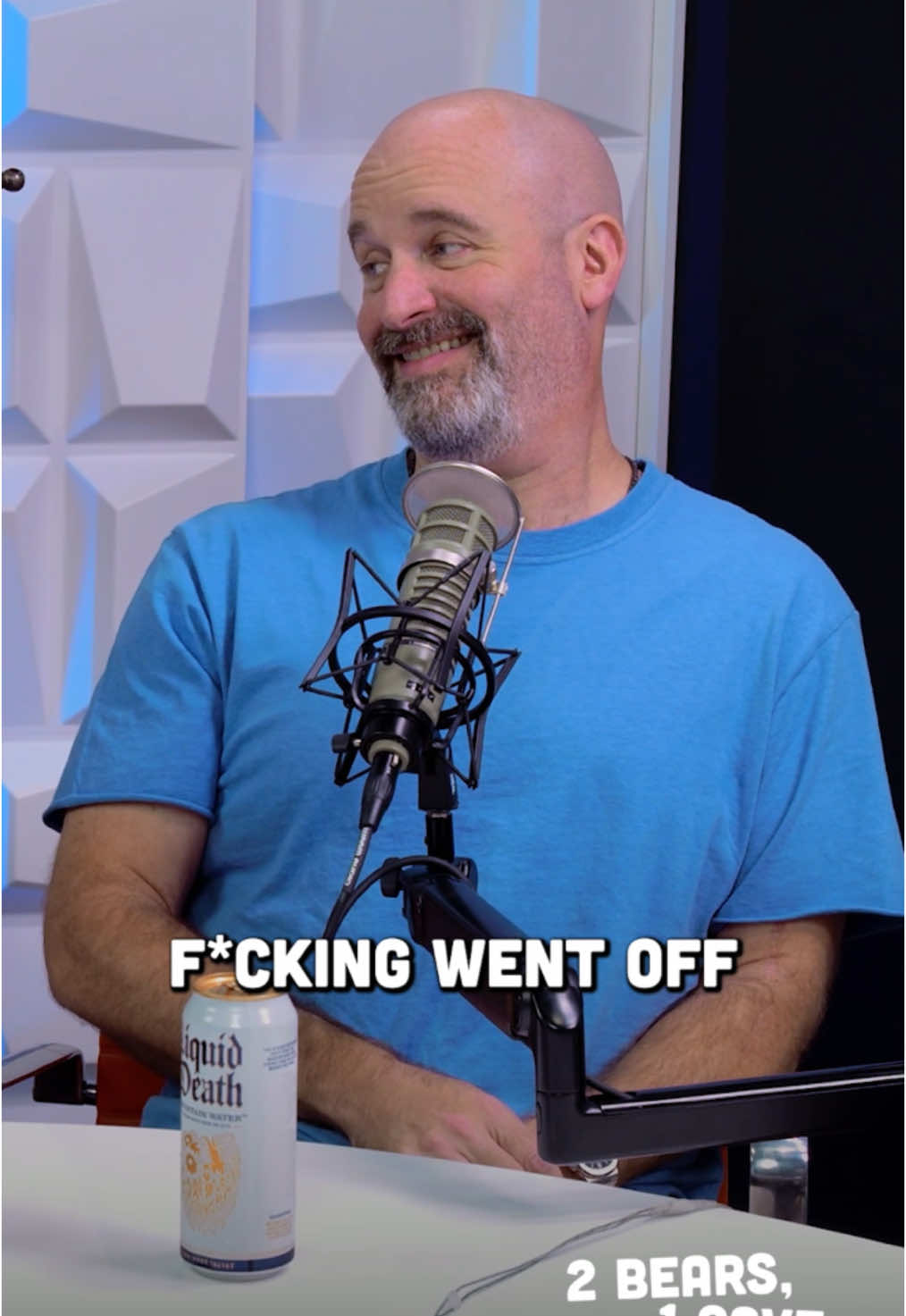 “How about a classy pen?” 🖊️ Ep. 270 #2bears1cave #2bears1cavepodcast #comedypodcast #comedians 