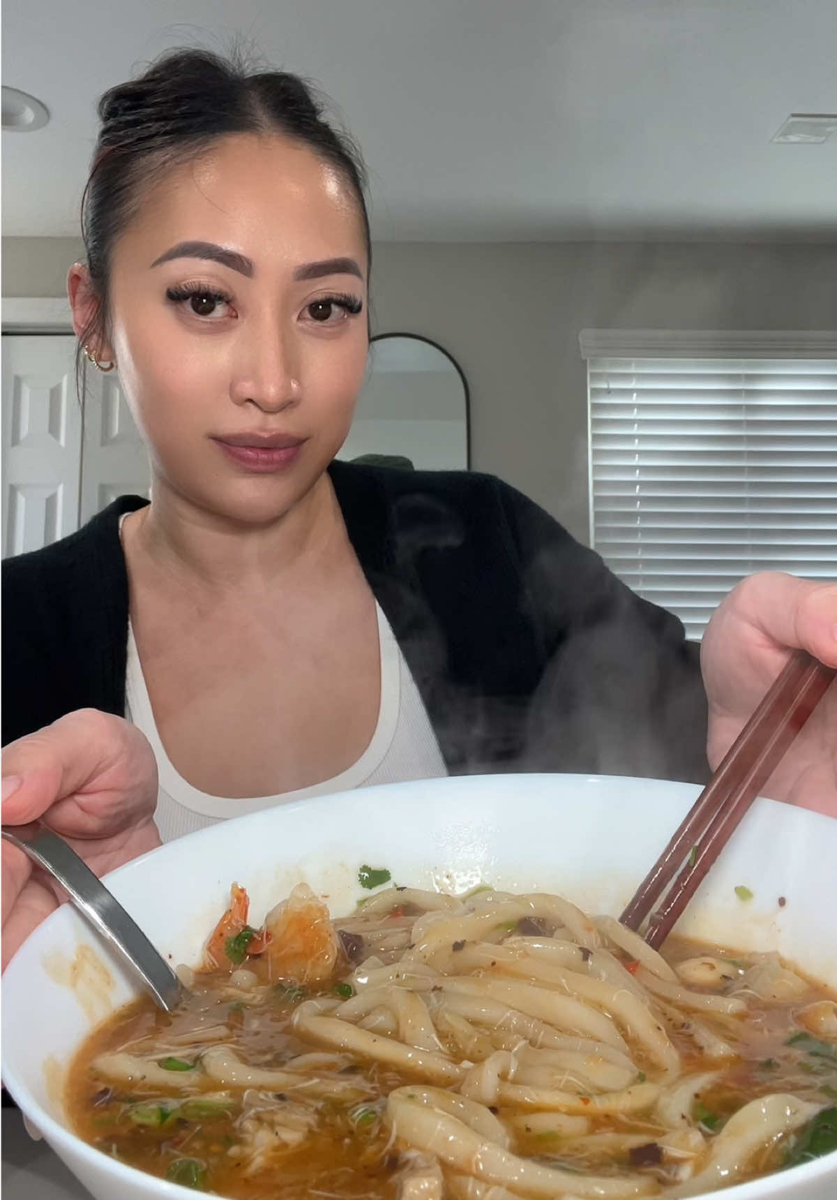 #banhcanh #vietnamese #vietnamesefood #mukbang #mukbangeatingshow #eatwithme #eatingshow 