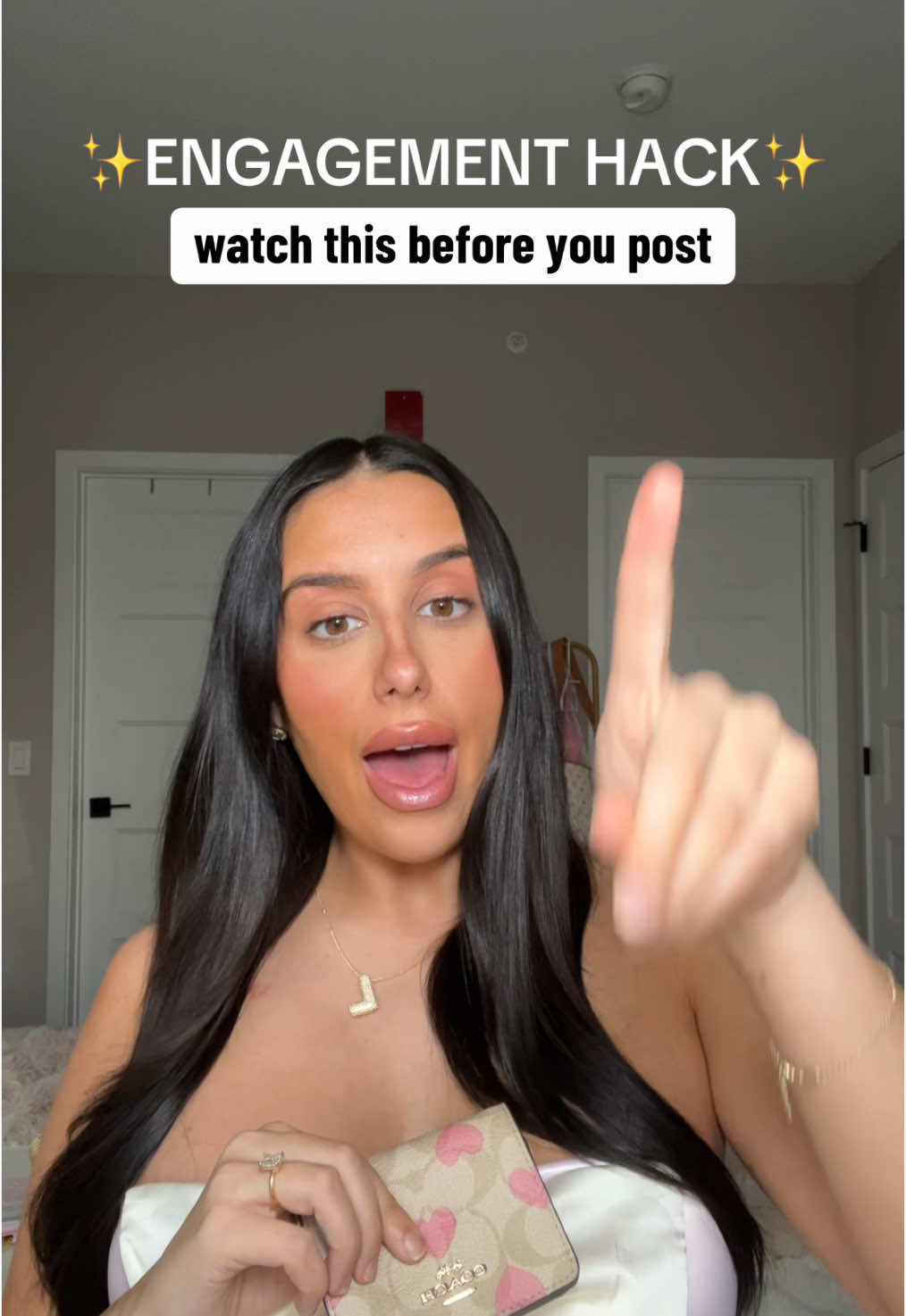 Do not post another TikTok video without knowing this engagement hack! Especially if you’re trying to grow your account, hit the FYP and go viral  #howtogrowontiktok #tiktoktipsandtricks #howtotiktok #tiktoktips #tiktokupdate #growontiktok #greenscreen #contentideas 