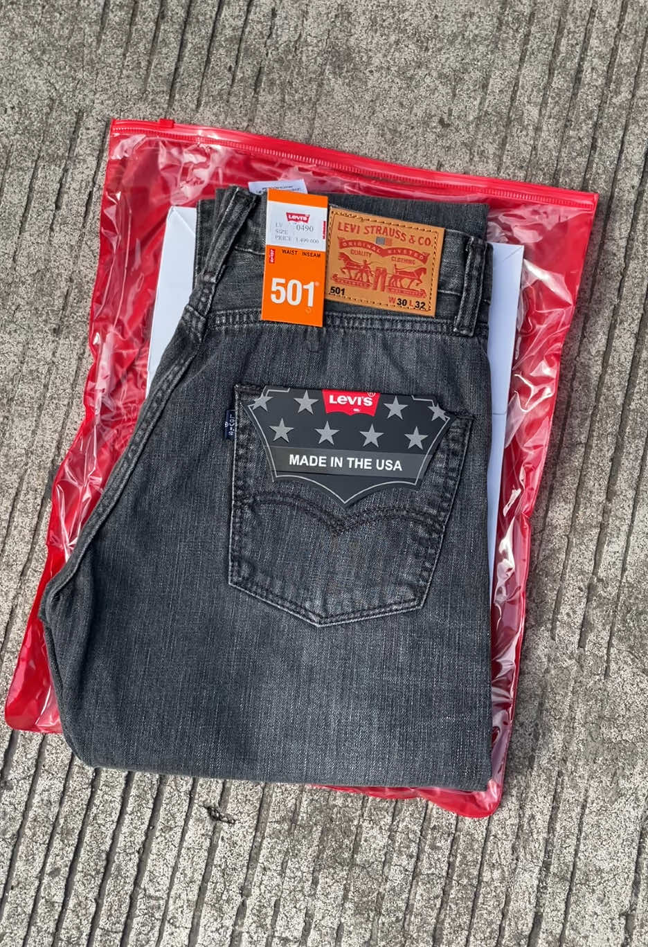 Celana jeans levi 501 usa 🇺🇸🇺🇸 series dark color 