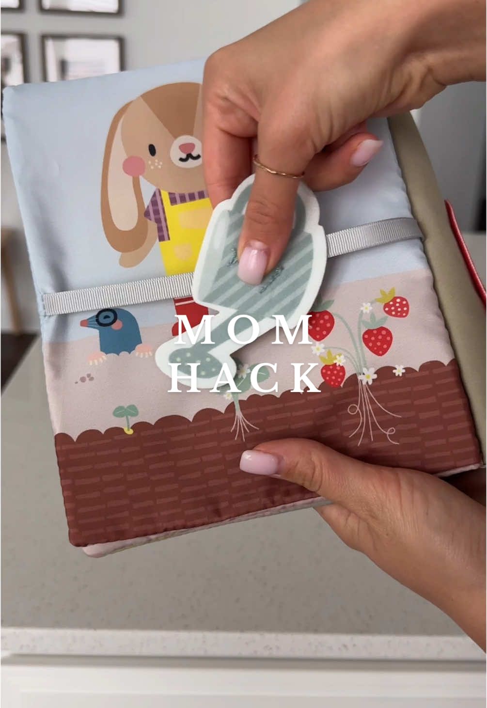 how we manage taking our toddler to restaurants without a tablet🐼  #ToddlerDining #RestaurantWithKids #NoTabletChallenge  #FamilyDining  #ParentingHacks #ToddlerActivities #DiningOutWithKids #MindfulParenting #KidsInRestaurants #FunWithoutScreens