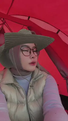 #fypage #gitarsepanyol🤓  jangan memandang masa lalu ya? 