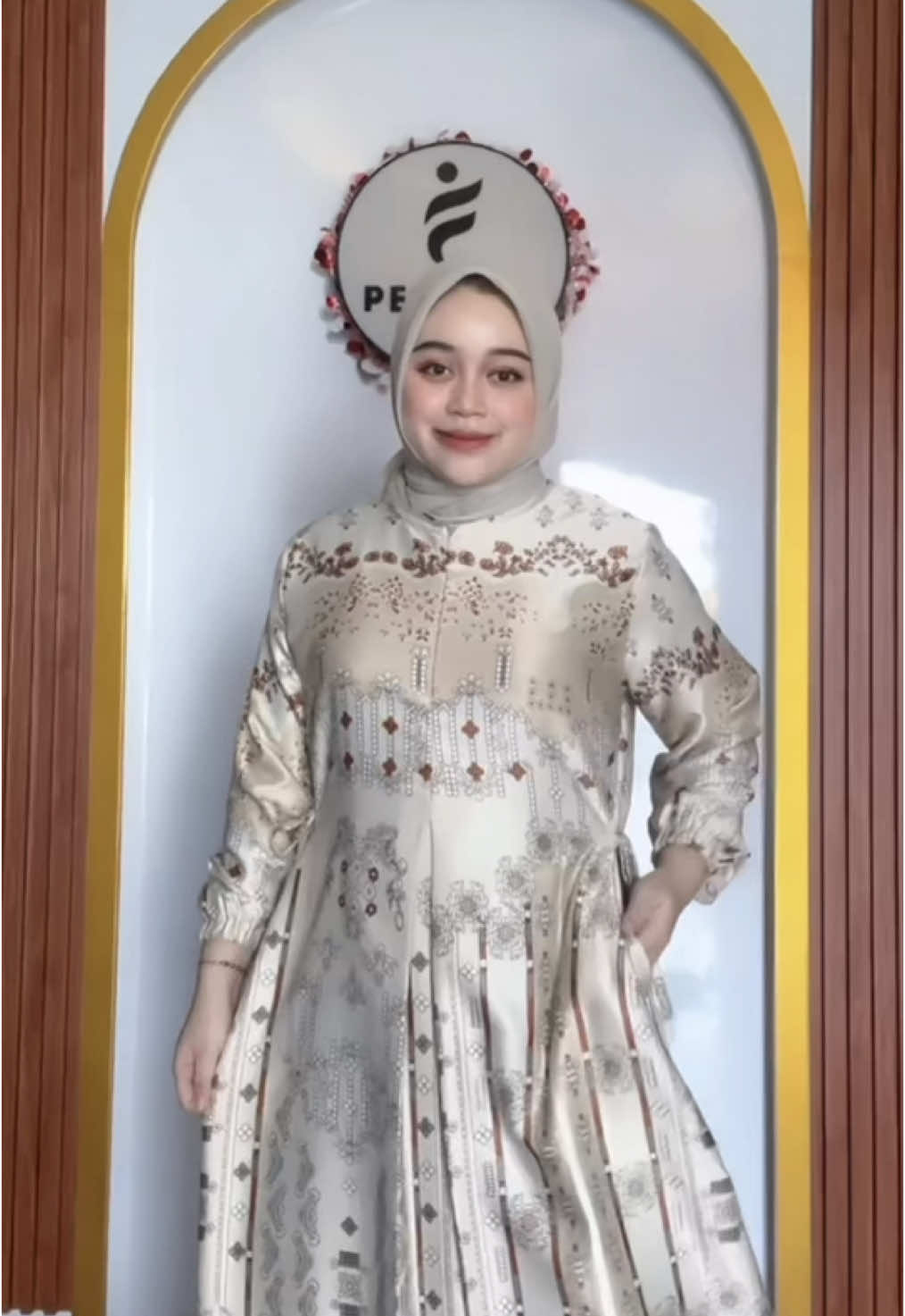 Gamis buat hari raya yu distok dari sekaranggg bundd takut kehabisan nihh 😍✨ #gamismurah #gamismotif #gamiskondangan #gamishariraya #lebaran #gamislebaran #silkpremium 