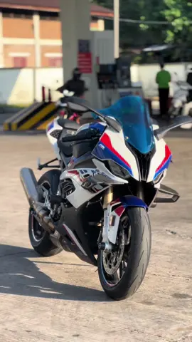 ငါးမန်းလေး ရှယ်လှ😍🦈#fypシ #bmws1000rr #tiktokmyanmar #fypပေါ်ရောက်စမ်း 