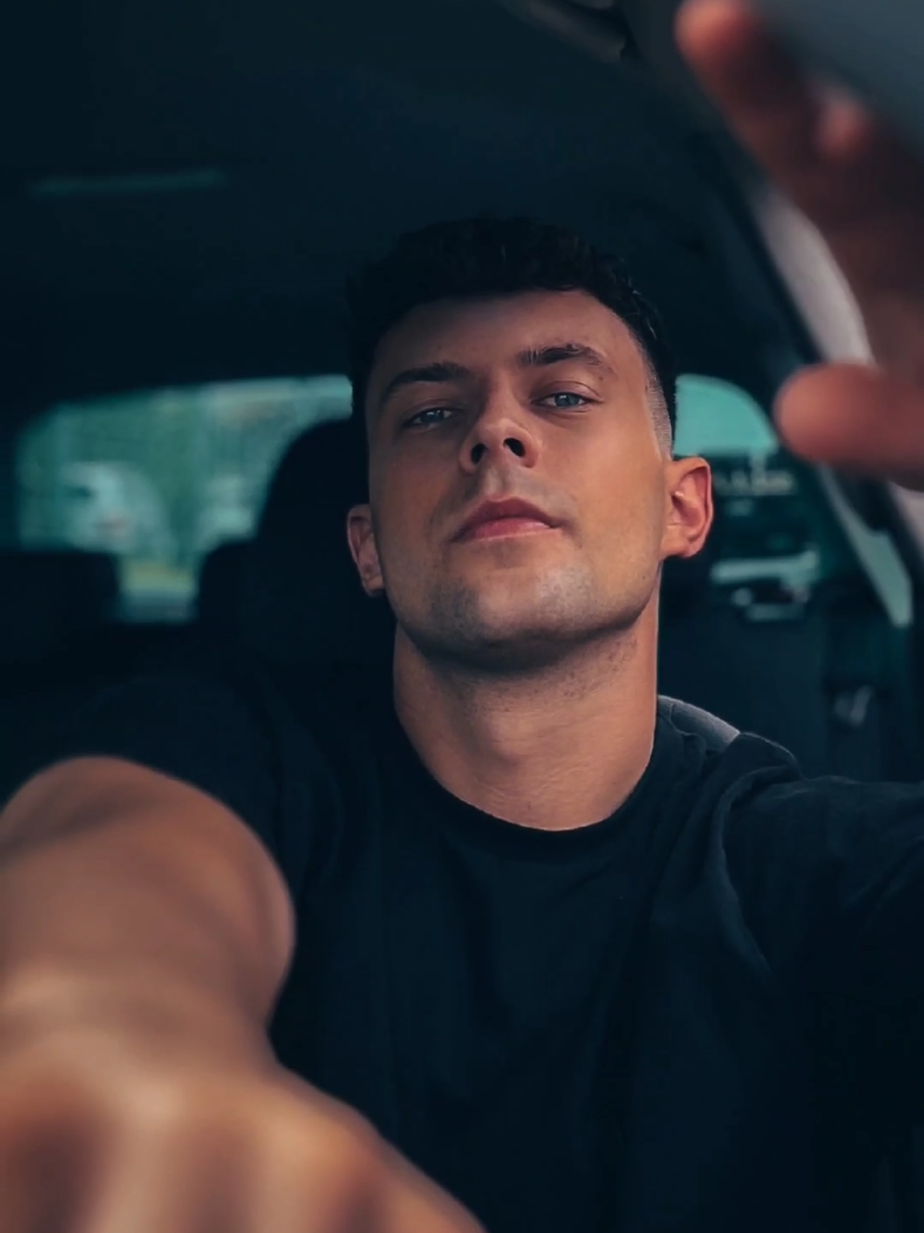 Car selfie idea 🤳🔥 #photoideas #photoediting #shotoniphone #tutorial #photographer #phototricks #mobilephotography #pose #iphoneediting #photography 