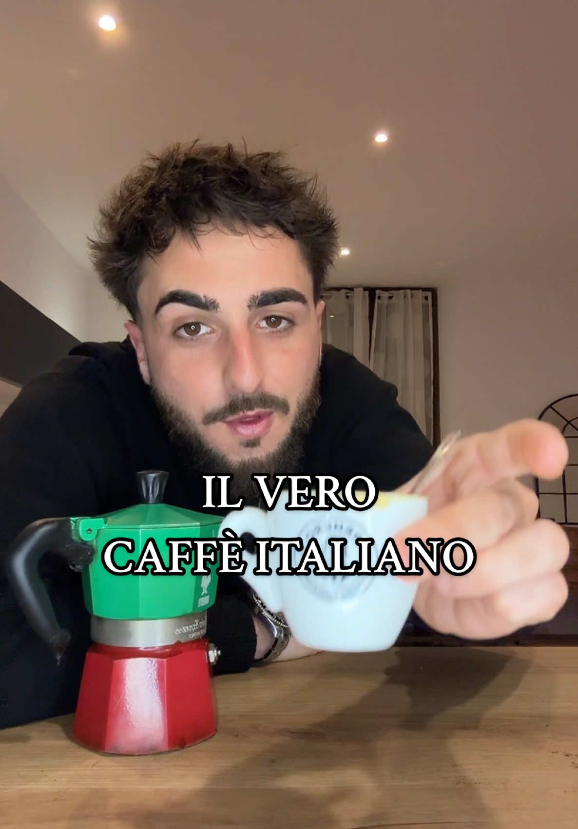 Comment faire un vrai Caffè Italiano con la Moka ☕️🇮🇹 La routine matinale d’un italien 🤌🏽 #cafe #italiano #coffee #breakfast #morning #italy #napoli #crema #creme #caffe #calabria #italy #italianfood #foodporn #drink #fyp #cappuccino #latte #milk #tazza #matin #hot #fyp #italia #news #asmr #nouveau #apprendre #regle #routine #moka #cafeteria #musica #musically #silence #vital #amor #viral_video #macchiato #passion #loveyou #fypdong #fypitalia #france #italiano #bestvideo #house #facile #rapide #simple #ensemble #sanmarco #luca #explore #italianfood #motivation #news #story #pov 