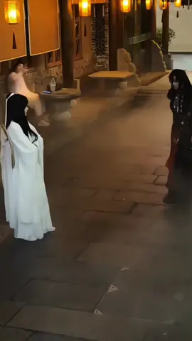 Thành Chủ à,để ta hộ tống ngài về chợ quỷ nhé~💖 •Cos:zdmxd111• #Cos#Douyin#Huacheng#Xielian#HoaThanh#TaLien#tgcf#tiguancifu#thienquantuphuc#天官赐福 #༺☽fairy❀lar✩༻ #💫🍃hủ_ngôn_đam🌈✨ #cty🌸 #Sun🍓 #Cb🥟 #ziwy🍹 #🍒love_bl📚 #op_🍒 #男孩爱✨ #syil_grp🕊 #zly🔥 #lory_🍓🍌 #🌷_vườn_hoa_tulip_🌷 #dzi🍑 #rie🦋 #🔮_wz_🕊️ #wzi🥟 #wybxz🐢 #nb_🐇 #kt_🦋✨#grp_dora🕊#👻gđ_phản_diện🎭 #xh #fyp #zjing_lian