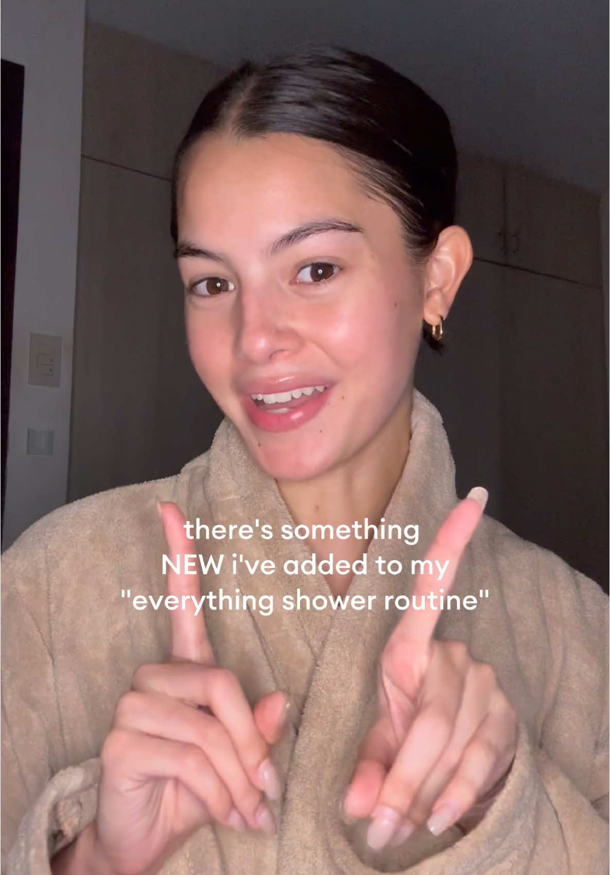 This was a much needed addition to my everything shower routine 😌 it's important that i maintain my natural #TrueGlow #StIvesPH ✨