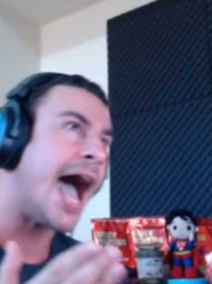 Xandinho ficou ansiosinho com as TRANSformações #superxandao #corte #react #brasil #live #clips #super #engraçado #reels #reagindo 