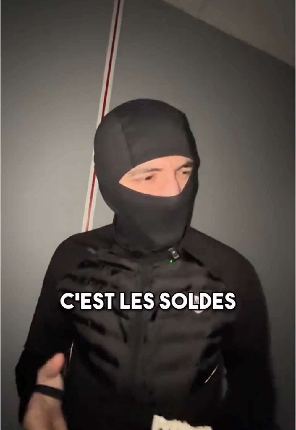 N’OUBLIEZ PAS AUJOURD’HUI C’EST LES SOLDES D’HIVER ❄️ CHEZ FOOTKORNER 🔥-70% sur une selection d’articles. Faites votre shopping sur footkorner.com 🚚   @Wolfstreet 🇩🇿 #footkorner #streetwear #humour #pourtoi #soldes #Running #outfit #fyp 