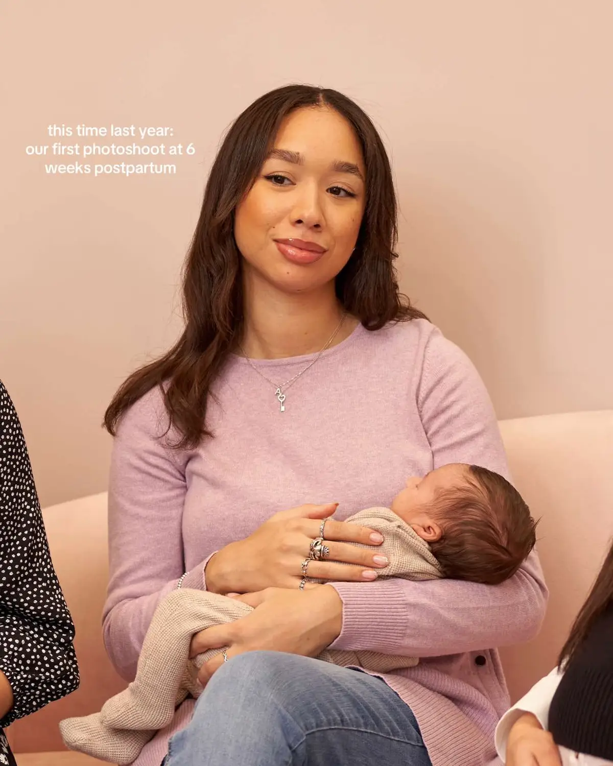 It’s wild to think that at 6 weeks postpartum I showered, did my hair & makeup, jumped on the tube with Josh & Avery, and joined a photoshoot… I can barely get myself out of bed these days!  Even crazier was that I went straight to hospital afterwards as I had such a painful infection from breastfeeding (which got so bad I needed minor 2 weeks later and, let me tell you, the pain was worse than labour.) Proof that social media is not always reality 🙃 also proof that mums are machines.  #boymum #boymumlife #babystyle #maternityphotoshoot #maternityshootideas #maternityfashion #maternitystyle #thirdtrimester #newbornstyle #childmodel #babymodel #firsttimemum #mumlife #ukmums #ukmumsoftiktok #londonmums #6weeksold #seraphine 