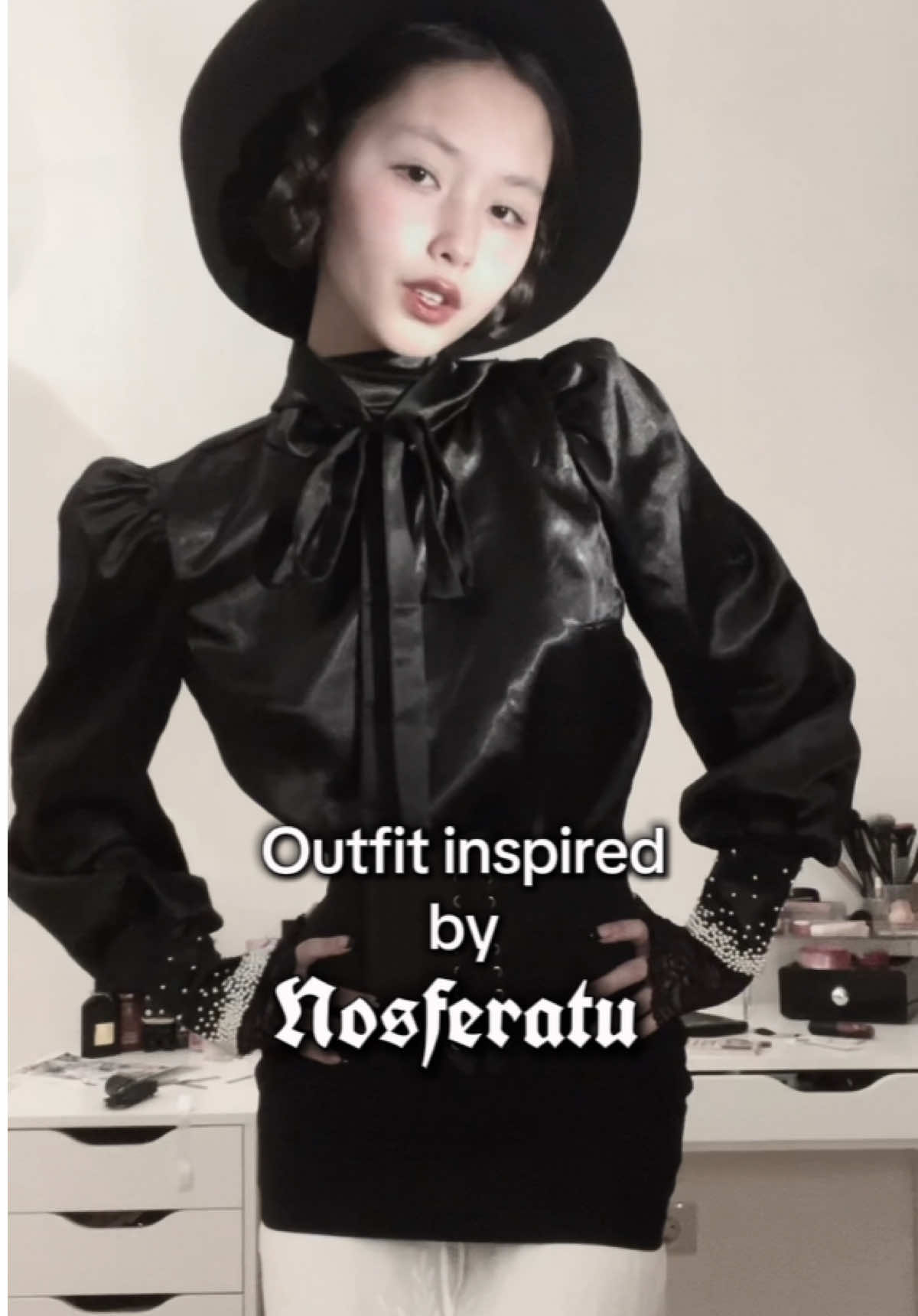 about the film,it was boring but the vibe was incredible🙏🏻🎬#nosferatu2024 #lilyrosedepp #bottomtothetop #outfitinspo #gothstyleinspo 