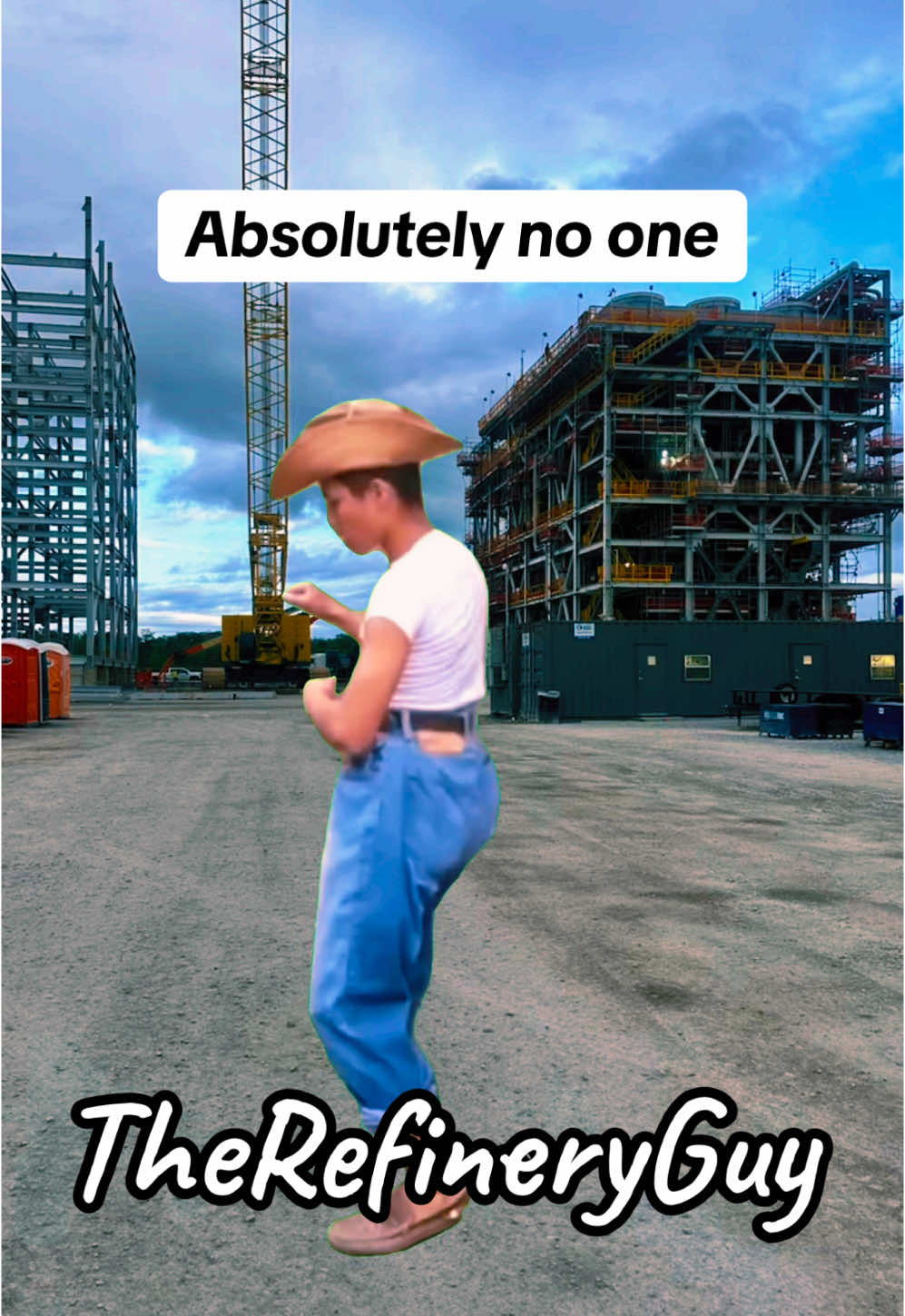 Calm down, I was a scaffold builder myself 🤣 #plantlife #rgv956 #rgv956🌴 #956valley #rgv #rgvtx956 #fyp #4upage #refinery #refinerylife956 #refineryworker #refineria #refinerylife #construction #constructionlife #constructionworker #bluecollar #bluecollarlife #bluecollarboys #scafold #scaffolding #scaffoldbuilder #boiler #boilermaker #pipe #pipefitter #welder #weldernation #welding 