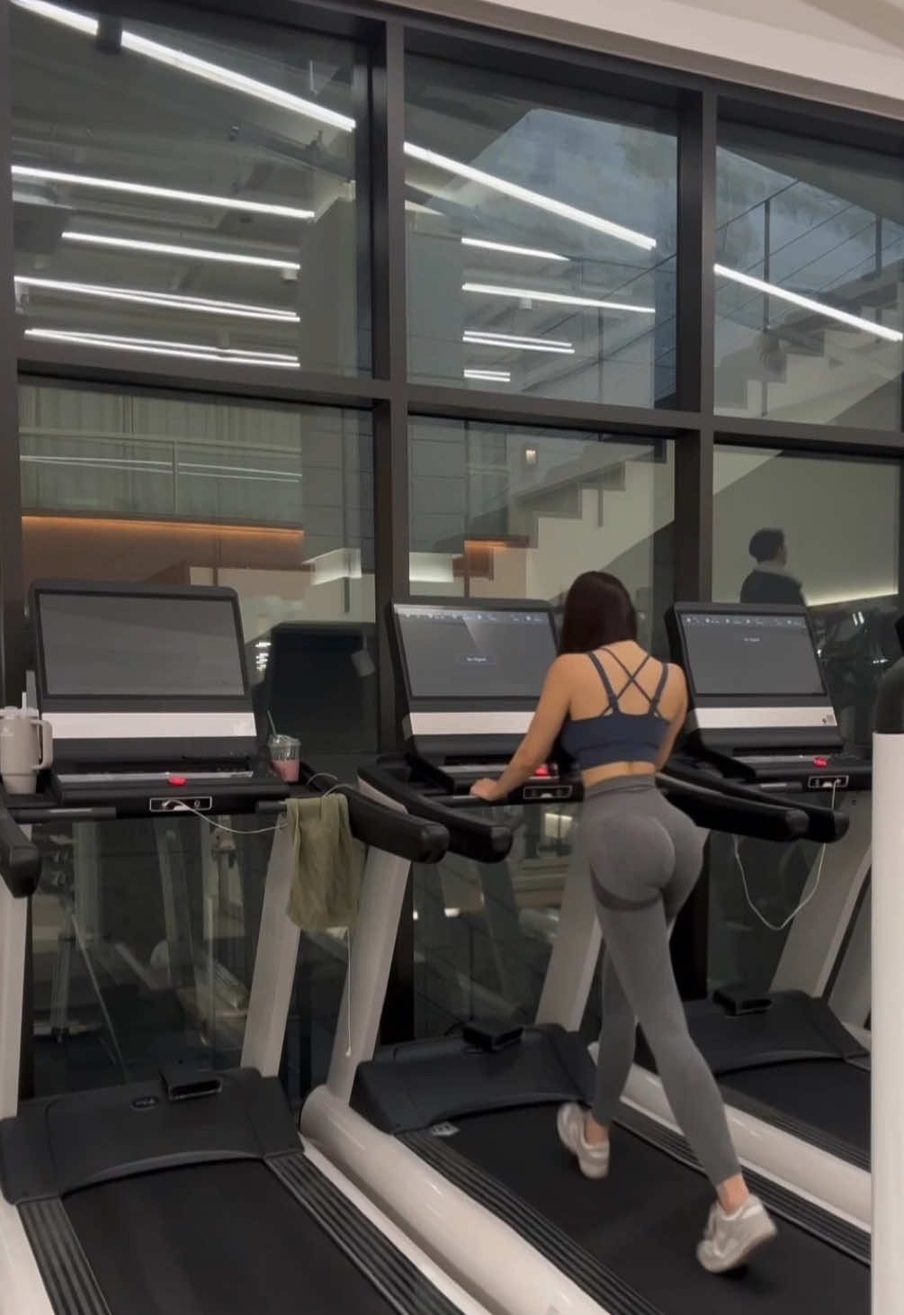 웨이트하고 유산소 필수 😬 #웨이트#gym#gymmotivation#tiktok#asiangirls#model#Fitness