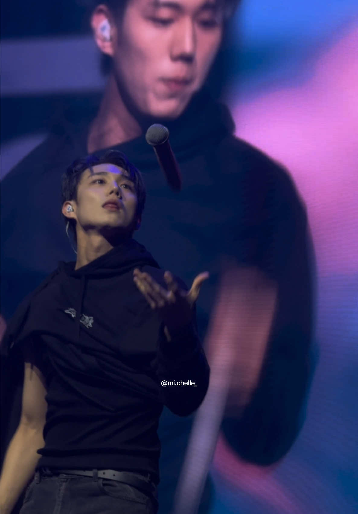 Did anyone else catch this mystery illness after the concert😭 my friends and I are coughing like there ain’t no tomorrow, dizziness, it’s insane @P1Harmony I hope the members didn’t catch anything #jiung #keeho #soul #jongseob #theo #intak #tour #p1harmony #utopia #piece #kpop #fyp #concert #oberhausen #vip #bias #biaswrecker 