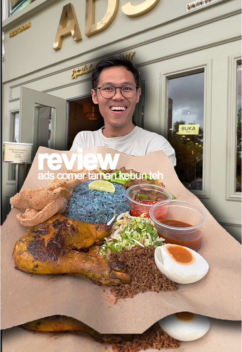 THE BEST NASI KERABU & NASI KAK WOK IN JB!!! Port ini bukan baru lagi. Bestseller yang hari-hari orang makan kat sini, 2 menu terbaikkk kat sini. korang wajib cuba! Jom Support ADS CORNER!! @ADS CORNER’S  #hanyadijohor #johorbahru #faizalnasir #nasikerabu #nasikerabuviral #nasikakwok #adscorner 