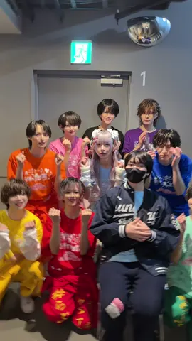 キモオタがらぶしっくのLIVEでティックトック撮ってきました！！皆かっこよくて可愛くておじさん楽しかったよ〜😙😙😙推しははやて〜！！！！！#ポケカメン #おすすめにのりたい #らぶしっく 