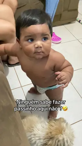 Um bebê dançarino kk  #danca #passinho #bebes #trendy 