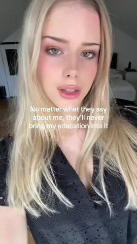 💋💋#relatable #education #studying #school #girls #girlhood #intelligent #brainsandbeauty #fyp 