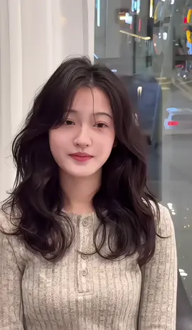 Mẫu xoăn sóng lơi nhẹ nhàng dành cho tóc lỡ#topthinhhanh #LearnOnTikTok #xoăn_sóng_lơi #tocdep 