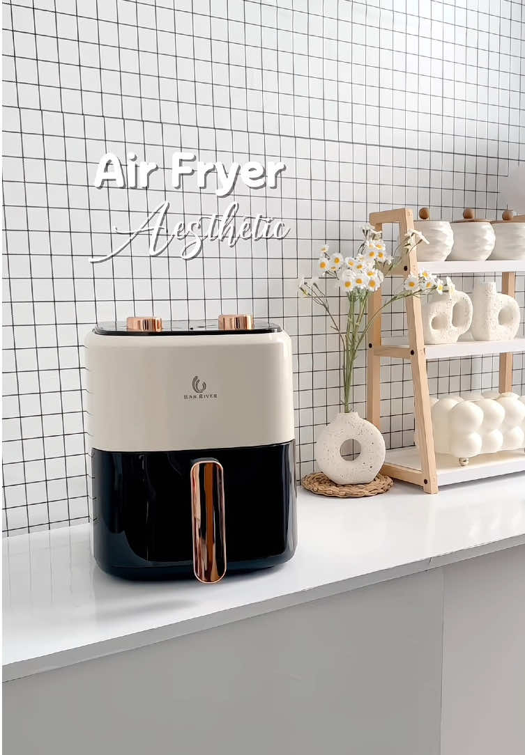 Ngemil dirumah jadi sat set pakai air fryer dari @HANRIVER.OFFICIAL  air fryer kapasitas besar tapi wattnya rendah cuma 650W.  Cocok banget buat buk ibuk milenial, bisa banget buat masak apa aja, bener bener praktis dan ngebantu banget, ngemil sehat tanpa minyak, cuss samaan 🤍🫶✨ #airfryer #airfryerhanriver #penggorengantanpaminyak 
