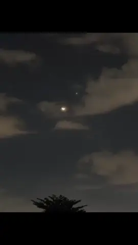 Bulan Rajab adalah saat yang tepat untuk merenung dan bersiap-siap menyambut bulan Ramadan. Bulan Rajab mengingatkan kita akan pentingnya berdoa dan memohon ampunan kepada Allah. Semoga doa-doa kita dikabulkan di bulan yang penuh keberkahan ini.” “Bulan Rajab adalah pintu gerbang menuju bulan-bulan suci berikutnya. Semoga setiap amal ibadah kita menjadi bekal untuk menghadapi bulan yang lebih agung.” #langit #malam #astrophile  #bulan #islamic_video #sadvibes #arabicsong #editvideo #fyppppppppppppppppppppppp 