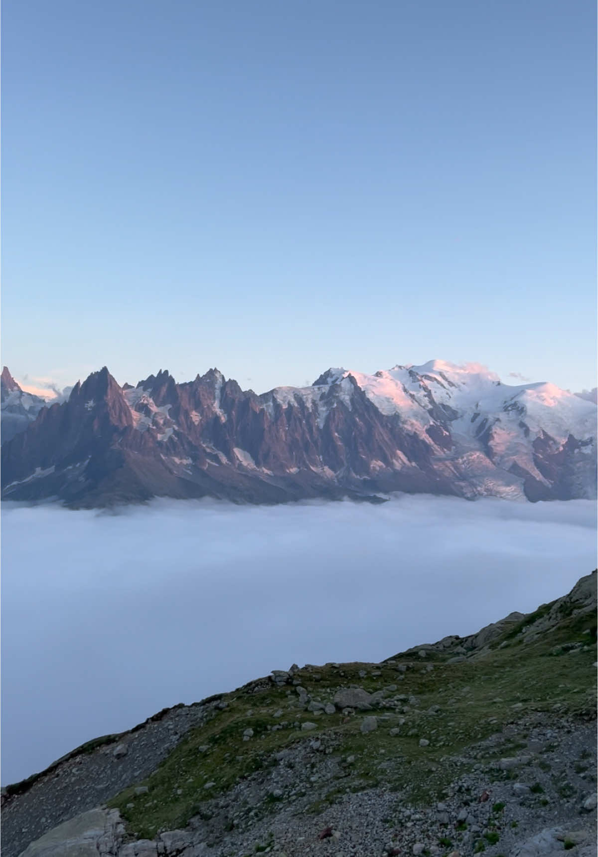 my world at 3000m 🏔️😮‍💨 #Hiking #mountain #mountains #montblanc #climbing #chamonix #gorpcore 