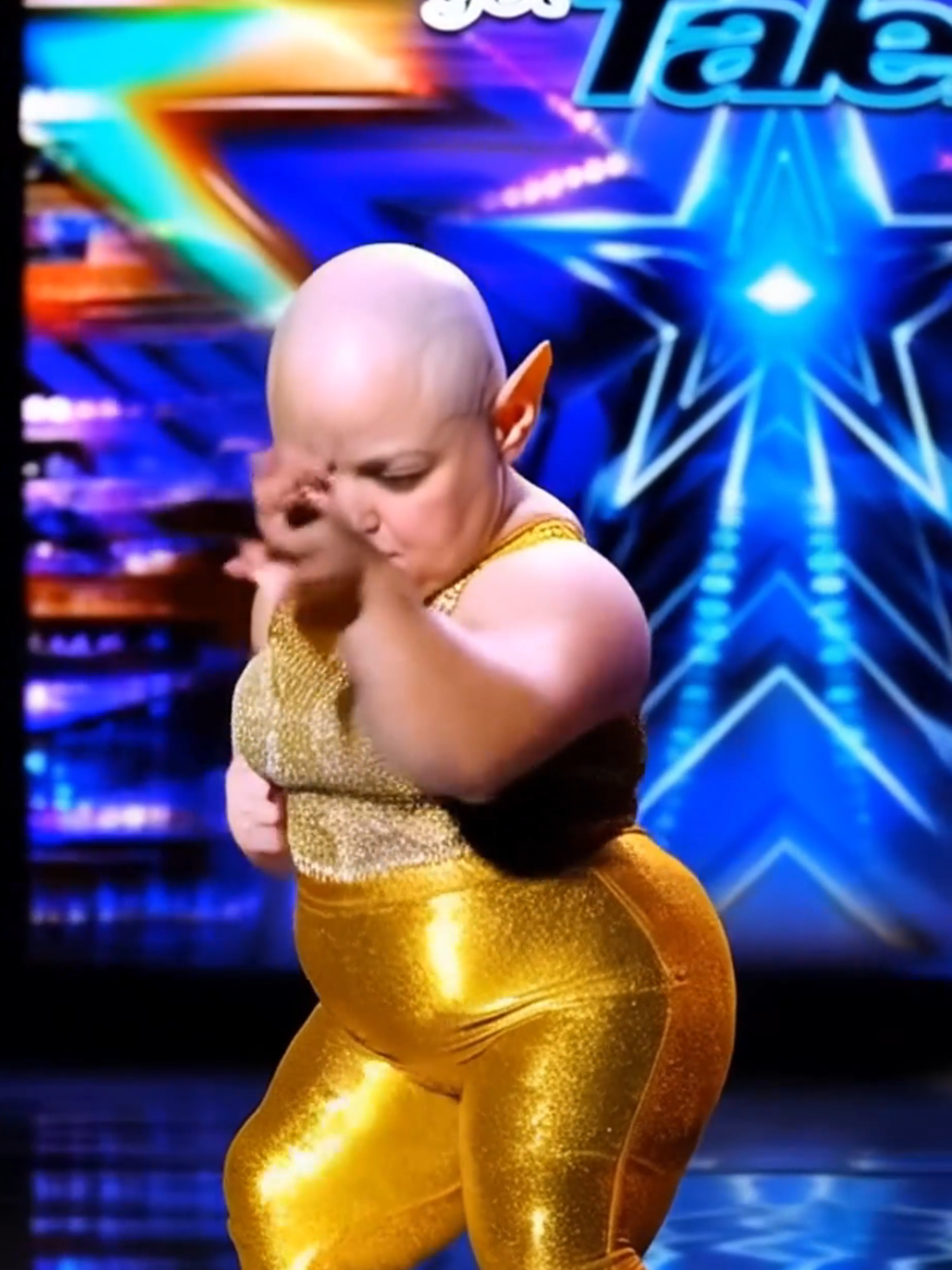 WOW! Short Bald and Talented American AGT Dance Routine #dancetrend #agt #gottalent #talentshow #bestdanceperformance