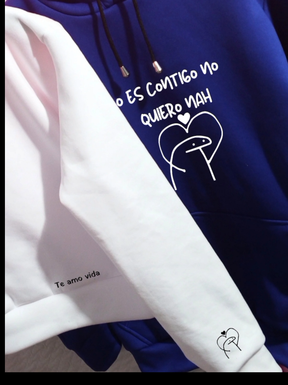 Regala ese detalle único 😍 Personalizado con ese toque importante ❤️ 📱En el perfil está nuestro número escríbenos para más información. #hodiespersonalizado #hodiesparejas #enamorados #amor #parejas #oufits #oufitspareja 