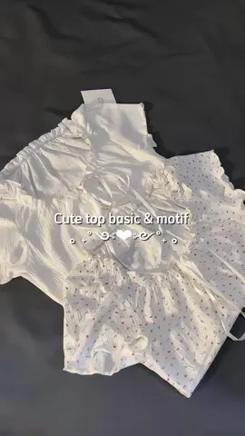 Cute banget🎀✨  #croptop #cutetop #bajumurah #tiktokaffiliate #koreanstyle #tiktokaffiliate 