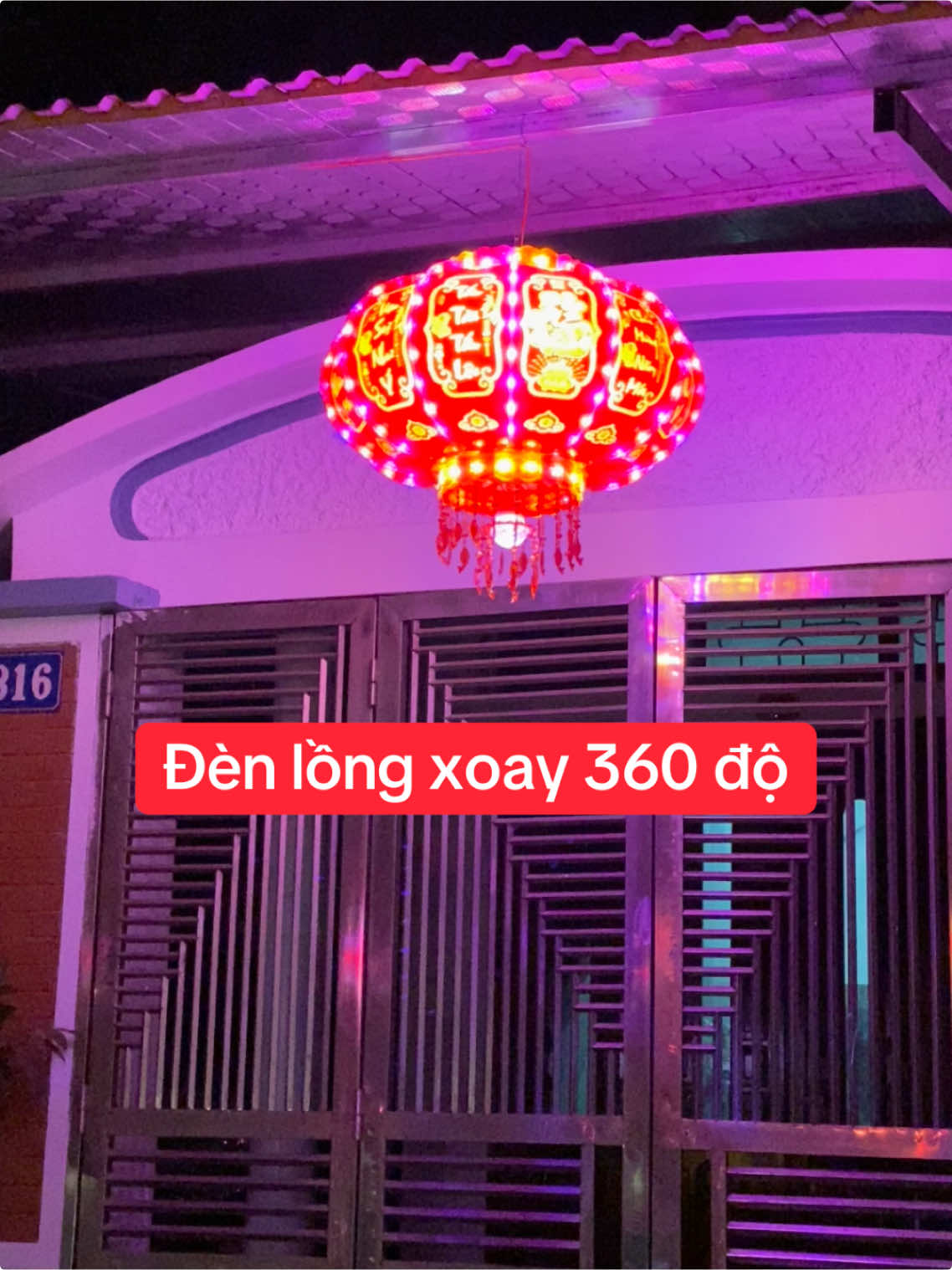 Đèn lồng điện xoay 360 độ trang trí tết. #tết2025 #xuhuong #tiktok 