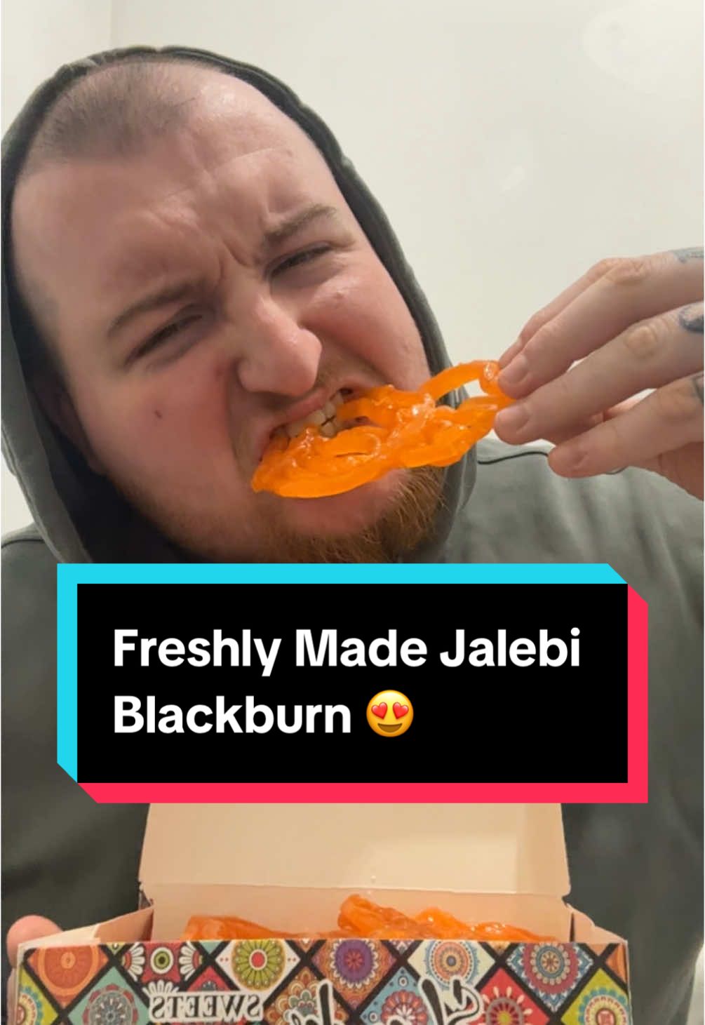 Shandar Sweets House Blackburn Jalebi 😍🤩 #jalebi #indiansweets #fyp #blackburn @Shandar sweets 