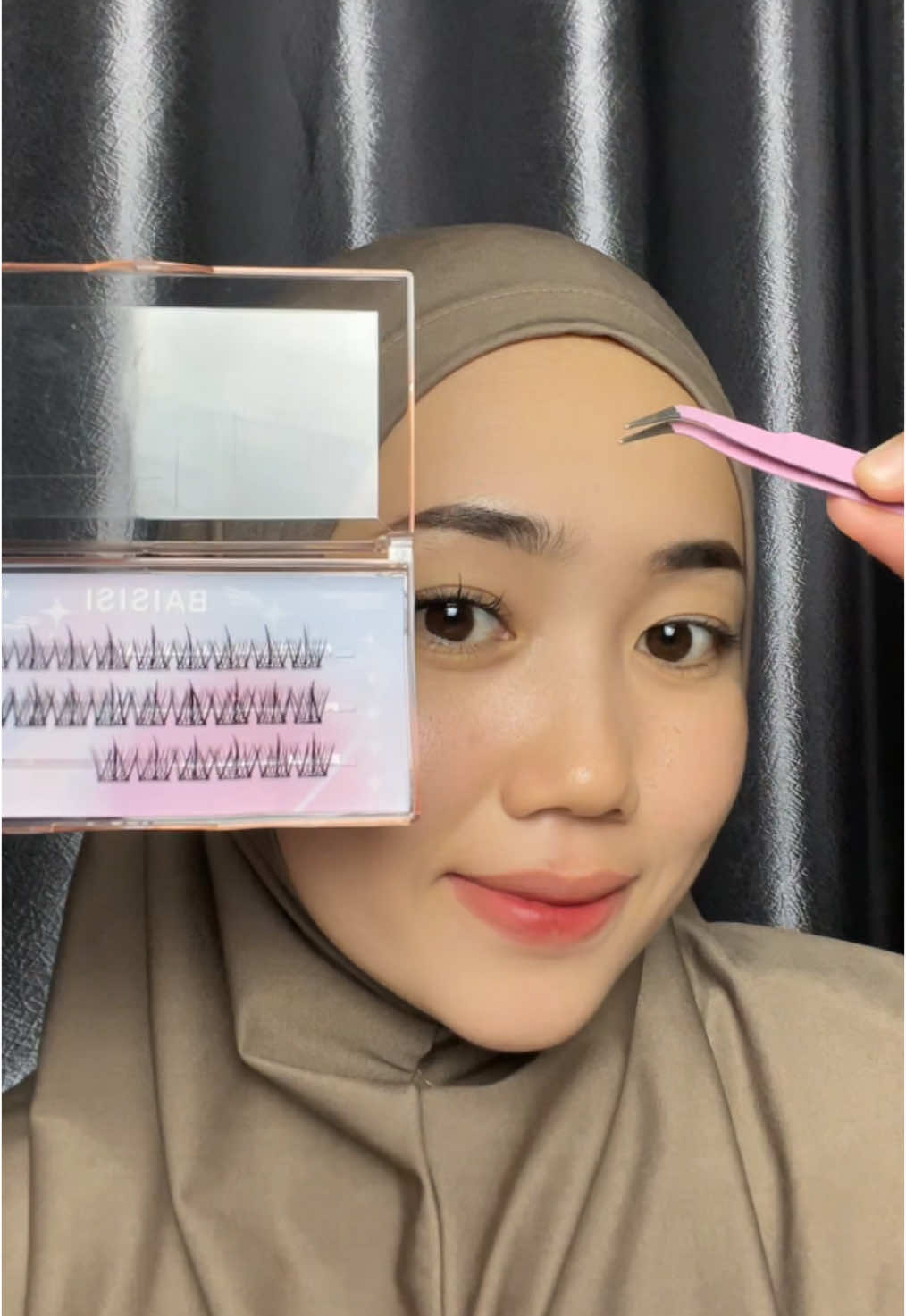Segampang ini dong cara pakenya dan hasilnya aku suka banget bener2 mirip kaya eyelash dong😍
