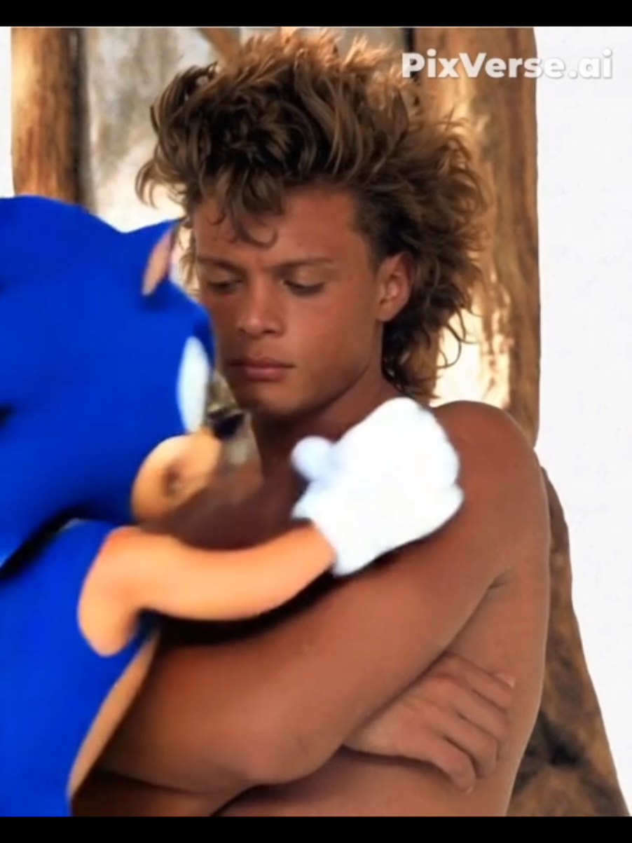 Respuesta a @dannyhz__ Beso 🫦 #luismiguel #sonic 