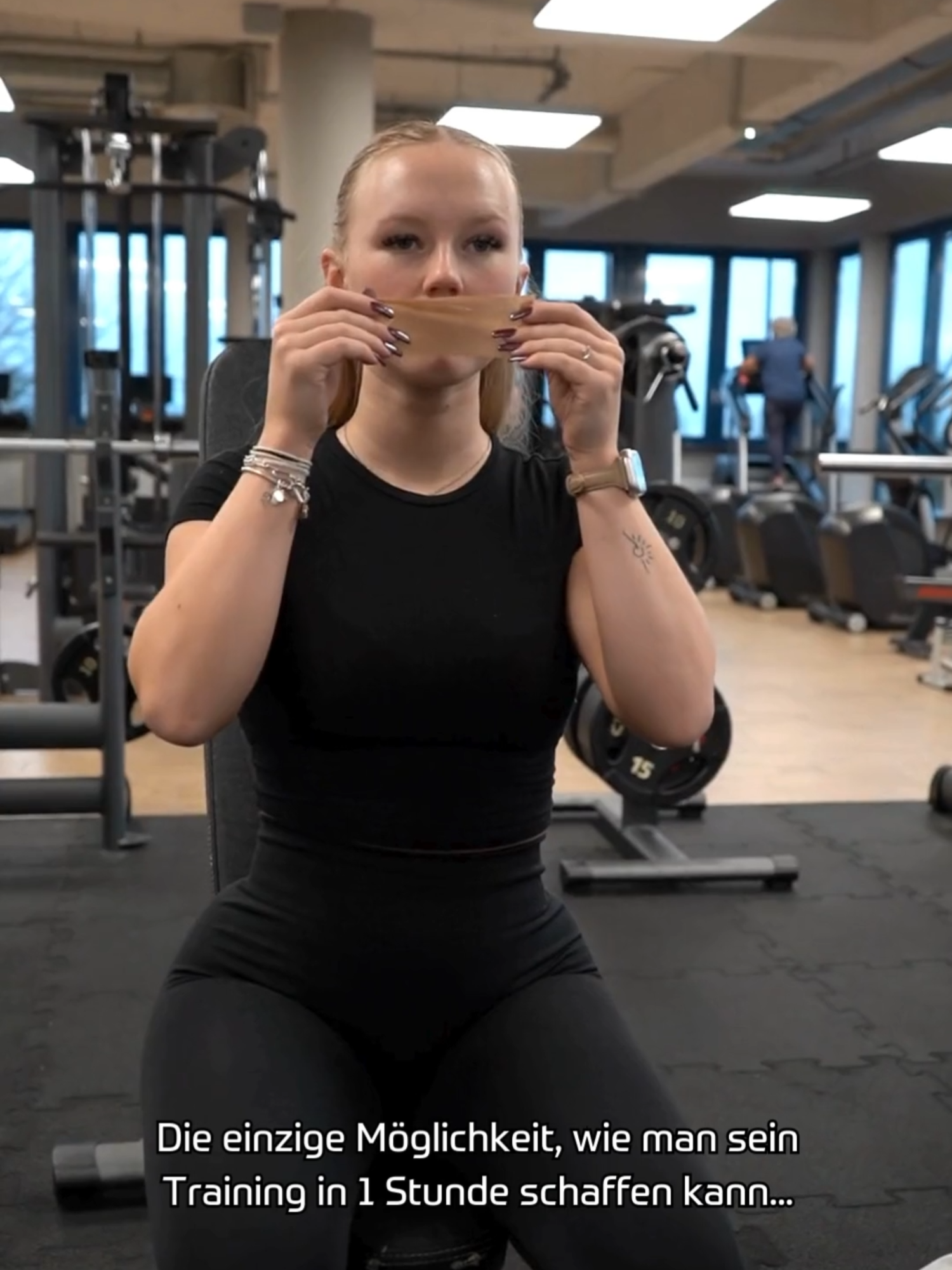 Mund zu, Fokus an! 🔥💪 Wer redet, verliert – wer trainiert, gewinnt! #ElbFitness #TrainHarder #FitBleiben #WorkoutTipps #Gym #FitForLife #fyppp #GesundheitGehtVor #FYP #FitnessLeben #gymtiktok #PushSession #TrainiereKlug #PushWorkout #Fitness