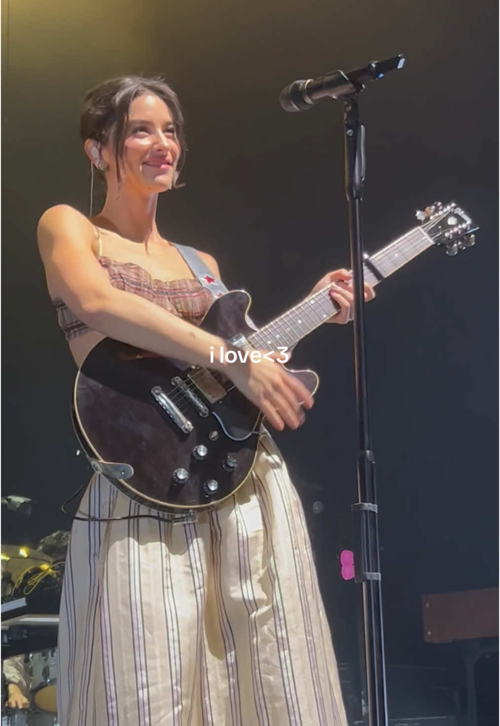 i love @gracie abrams #gracieabrams #gracieabramsmusic #fyp #foryoupage 