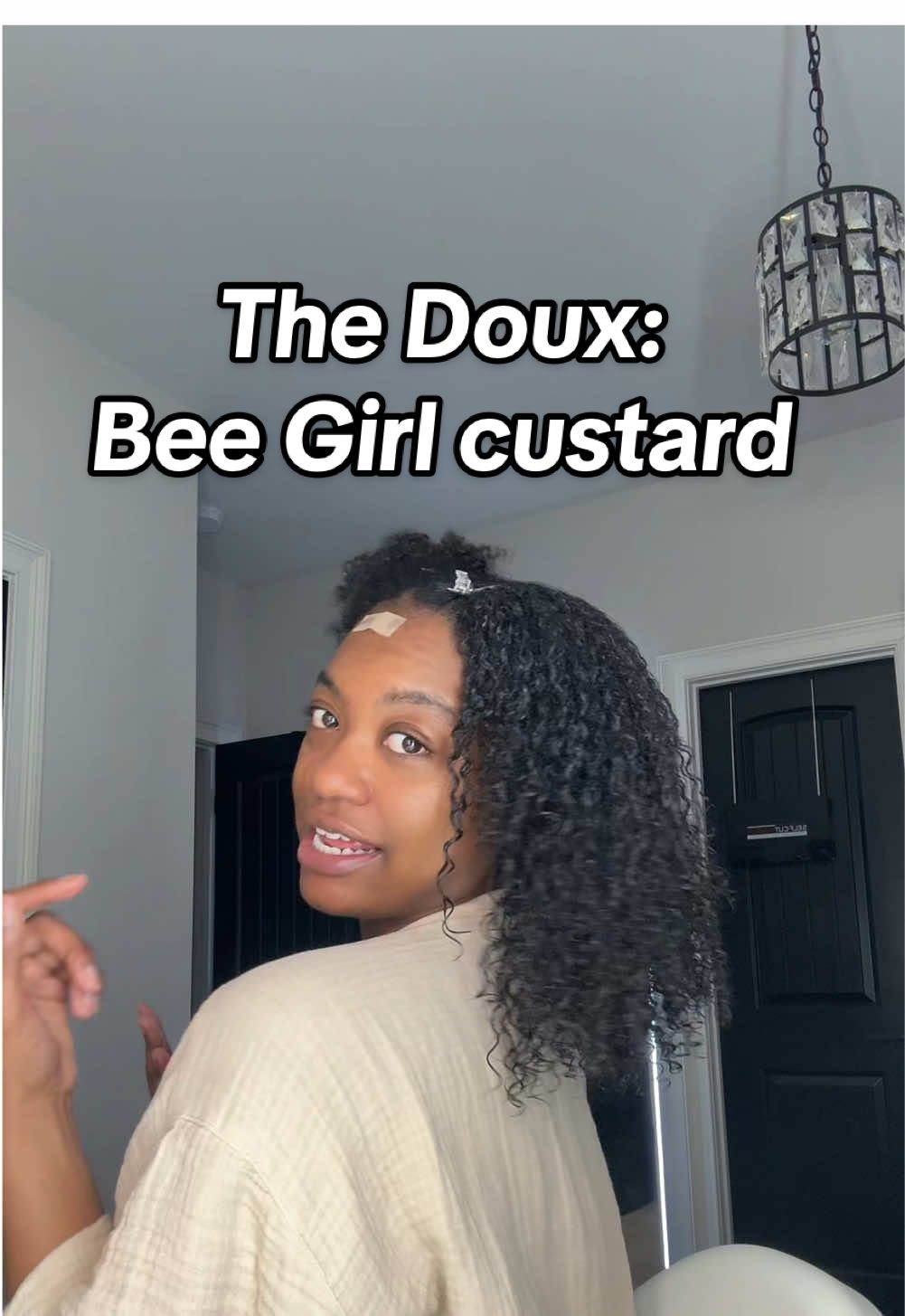 I finally tried The Doux Bee Girl Girl Custard frennn. Y’all been hyping this up so let’s see if it’s a hit or miss… #washngo #thedoux #naturalhair 