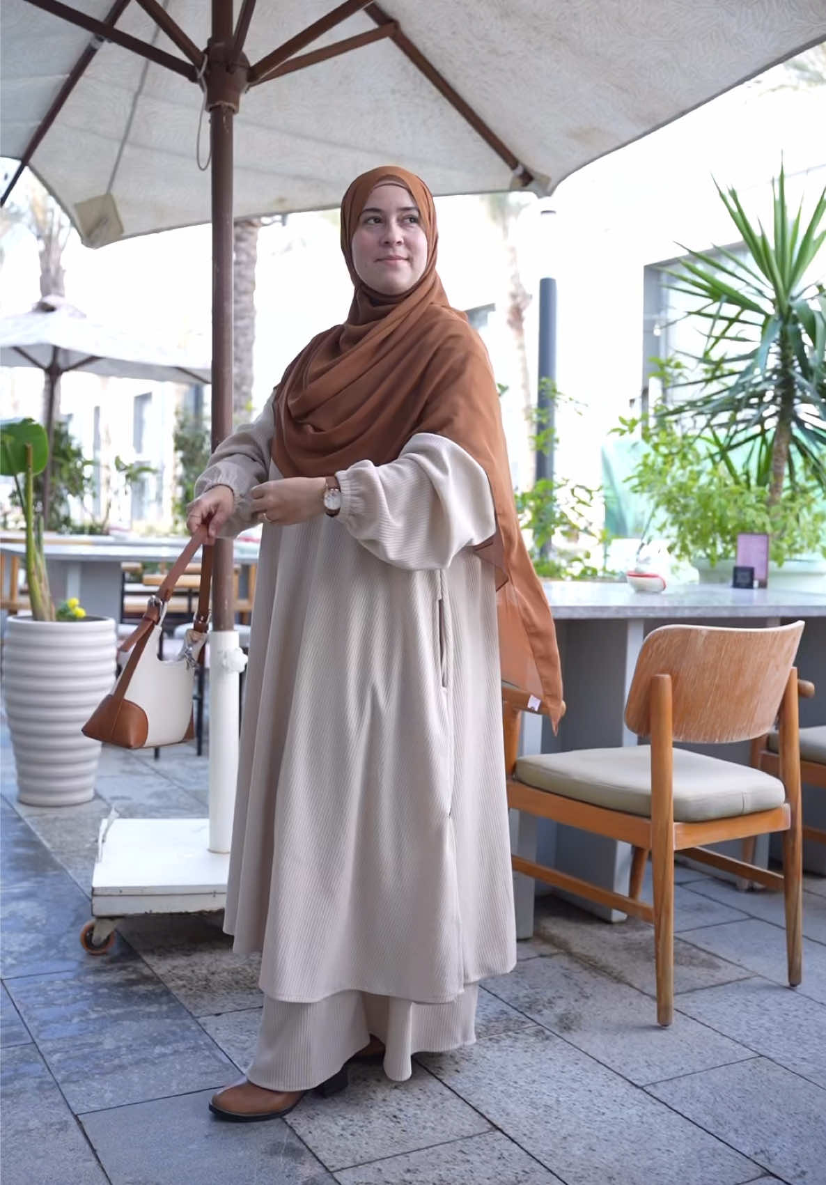 المرأة تستر نفسها لنفسها  #ابتسام_القاضي #البسوا_واسع #تنسيقات_ملابس_المحجبات 